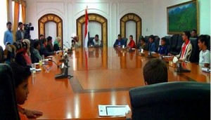 رئيس اللجنة الثورية يلتقي أعضاء برلمان أطفال اليمن