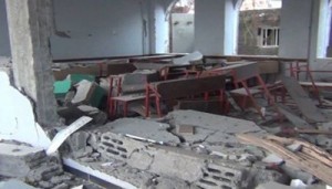 طيران العدوان يعاود استهداف مدرسة مقريش في بني حشيش