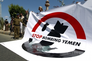 Yemenis Rally in Front of UN Office, Urging the World Body to Take Action against Saudi Aggression