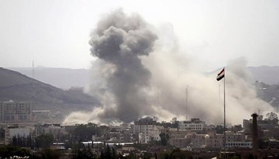 طيران العدوان السعودي الأمريكي يقصف منطقة التلفزيون بالعاصمة صنعاء