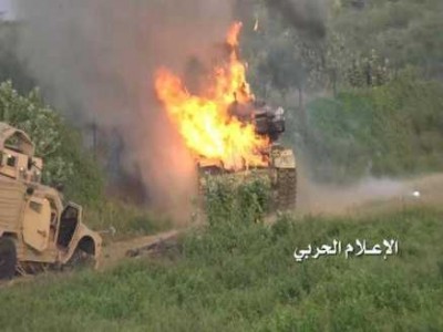 تدمير ثلاث آليات عسكرية بجيزان وقصف تجمعات للحرس الوطني السعودي بنجران