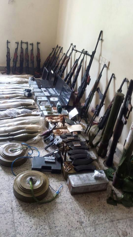 ضبط أسلحة وذخائر بحوزة عناصر إرهابية في إب