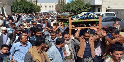 الأسرة الصحفية تشيع جثمان فقيد الإعلام اليمني راجح الجبوبي