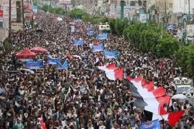 مسيرة جماهيرية حاشدة بالعاصمة صنعاء للتنديد باستمرار العدوان