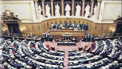 (الشيوخ الفرنسي) يوافق على تخفيف العقوبات ضد روسيا