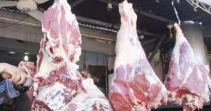 المستهلكون يفضلون النأي عن اللحوم الحمراء لارتفاع أسعارها
