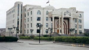 نيابة الأموال العامة تحيل قضية ما تسمى قصر السلطانة للمحاكمة بتهمة الاحتيال وغسيل الأموال