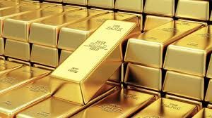 انخفاض أسعار الذهب لأدنى مستوى في أكثر من 8 أشهر