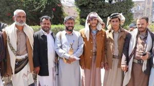 محافظ ذمار يستقبل خمسة من العائدين ويدعو بقية المغرر بهم للاستفادة من قرار العفو العام