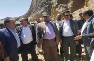 مقبولي يدشن المرحلة الأولى لمشروع تغذية المياه الجوفية في وادي الإجبار