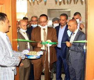 وزير الثقافة يفتتح معرض (مظلومية اليمن) بمؤسسة الشعب الاجتماعية