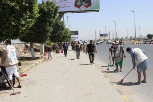 مؤسسة أنعام اليمن للتنمية تنفذ حملة نظافة في عدد من شوارع أمانة العاصمة إستجابة لدعوة قائد الثورة