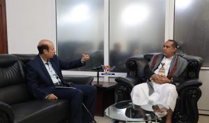 حامد يلتقي رئيس هيئة مستشفى الثورة العام بصنعاء