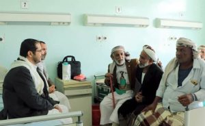 رئيس هيئة الأوقاف يطمئن على صحة عدد من علماء الحديدة