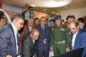 رئيس الوزراء يدشن البث الرسمي لقناة اليمن الوثائقية الفضائية