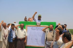 الحوثي يضع حجر الأساس لمشروع مدينة ٢١ سبتمبر لفقراء الحديدة ويدشن العمل بالمنطقة الصناعية