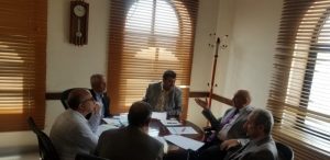 وزير التخطيط يؤكد أهمية تكثيف العمل في صيانة الطرق لتسهيل تنقل المواطنين