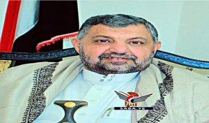 وزير الشباب والرياضة يهنئ قائد الثورة بالعيد الوطني الـ33 للجمهورية اليمنية