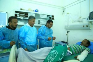 زيارة الجرحى في مجمع الساحل الغربي الطبي بالحديدة