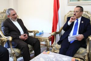 وزير الخارجية يلتقي سفير الجمهورية الإسلامية الإيرانية بصنعاء