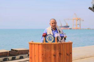 مؤتمر صحفي بميناء الحديدة يستعرض جهوزية الميناء في استقبال سفن المشتقات النفطية ووصول اول ناقلة مازوت