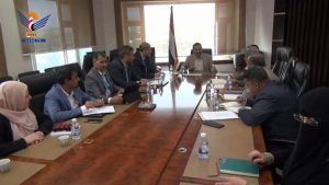 نائب وزير المياه ونائب ممثل اليونيسف يبحثان التعاون في مجال المياه