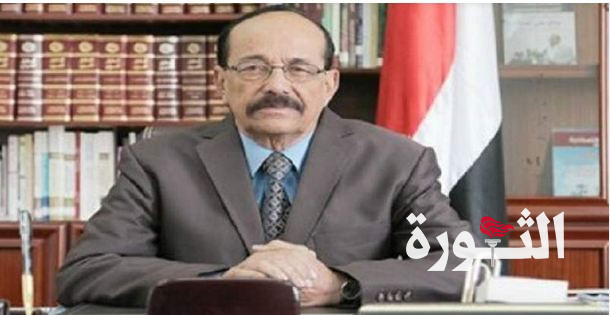 رئيس مجلس الشورى يعزي في وفاة الصحفي محمد زين عبد الله الكاف