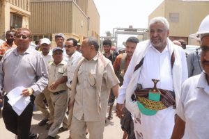 العليي وقحيم يتفقدان سير العمل بمحطة رأس كثيب الكهربائية