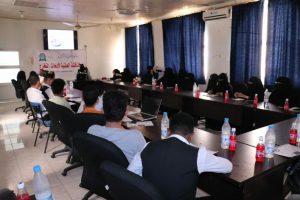 مناقشة بحوث تخرج طلبة قسم المختبرات الطبية بجامعة العلوم والتكنولوجيا بالحديدة