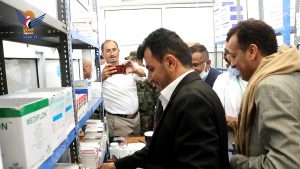 وزير الصحة يتفقد الوضع الصحي في المديريات الغربية بمحافظة إب