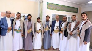 رئيس هيئة الأركان العامة يلتقي رئيس وأعضاء اللجنة العسكرية الوطنية