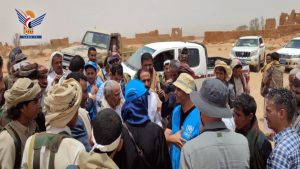 محافظ الجوف ووفد مفوضية اللاجئين يطلعون على أضرار العدوان بمديرية الغيل