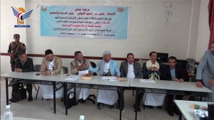 وزير التربية يؤكد حرص الوزارة على تطوير المنهج الدراسي