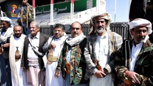 عضو السياسي الأعلى الحوثي يؤكد أهمية إنهاء قضايا الثأر وتفويت الفرصة على أعداء اليمن