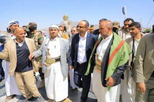 الرئيس المشاط يطلع على الترتيبات النهائية بساحة الاحتفال بالعرس الجماعي الأكبر لهيئة الزكاة (صور)