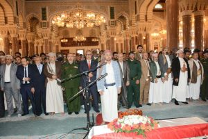 صنعاء تشيّع وزير الداخلية السابق الفريق عبدالحكيم الماوري بحضور رسمي وشعبي