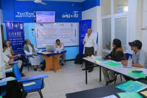 بدء دورة تدريبية لربط الخطة بالموازنة ضمن مشروع تنمية قدرات السلطات المحلية بالحديدة