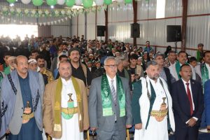 رئيس الوزراء يشارك طلبة دار رعاية وتأهيل الأيتام احتفالهم بالمولد النبوي الشريف