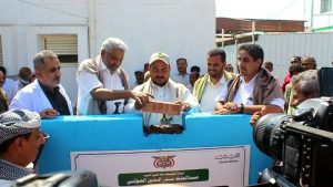 محافظ الحديدة ورئيس هيئة الزكاة يضعان حجر الأساس لإنشاء وتجهيز مركز زراعة الكلى بالمحافظة