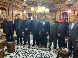 المستشار الاقتصادي والملحق التجاري بالسفارة اليمنية في سوريا يلتقيا رئيس غرفة صناعة دمشق وريفها