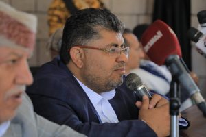 عضو السياسي الأعلى الحوثي يؤكد أهمية تعزيز الشراكة المجتمعية لتلبية تطلعات المواطنين