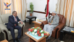 الجنيد: إغلاق المطارات اليمنية يتنافى مع الأعراف والقوانين الدولية