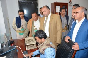 مقبولي يدشن العمل في إدارة الشكاوى برئاسة الوزراء