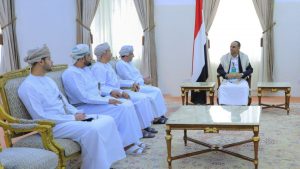 الرئيس المشاط يلتقي وفد سلطنة عمان الشقيقة