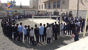 مدارس محافظة صنعاء تشهد وقفات احتجاجية تنديدا بإحراق نُسخ من المصحف الشريف