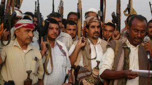 وقفة قبلية مسلحة في المغلاف بالحديدة تندد بالإساءات الغربية المتعمدة للمقدسات الإسلامية