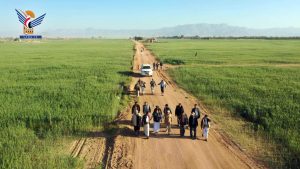 الحناني والسياني يتفقدان مزارع البذور بمحافظة الجوف