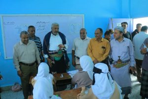 قحيم والبشري يدشنان الاختبارات النهائية للنقل الأساسي والثانوي بالحديدة