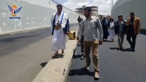 تفقد أعمال سفلتة نفق جسر مذبح وقناة التصريف في جدر بأمانة العاصمة