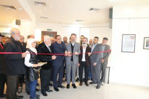 السفير اليمني بسوريا يفتتح معرض “وحدة الساحات” في دمشق 